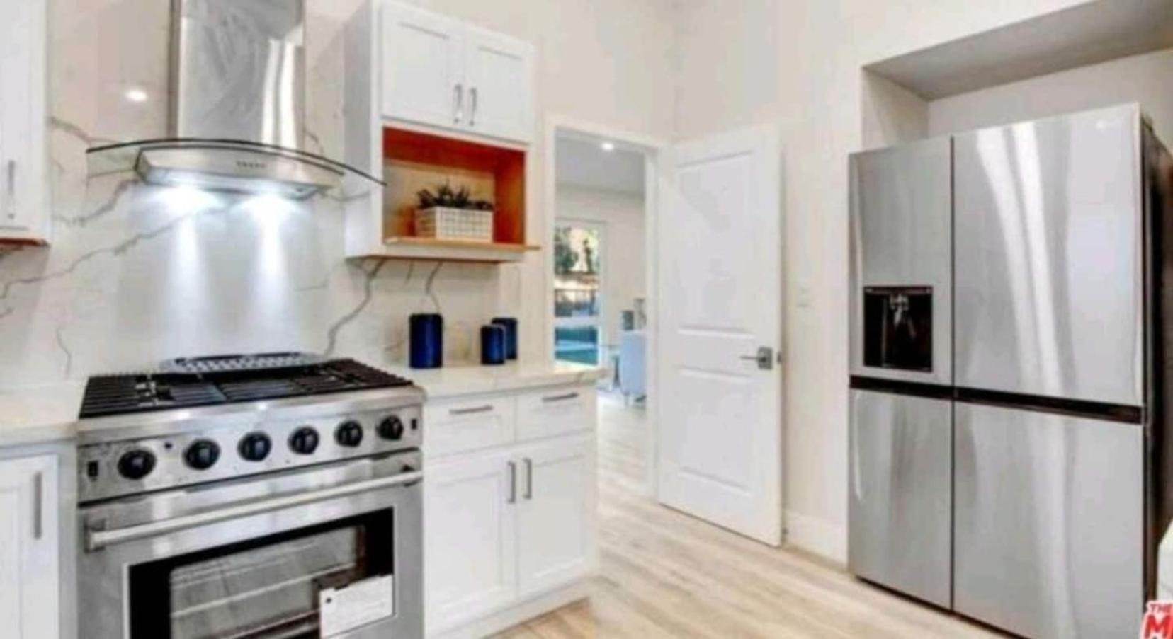 Spacious 4Bed 2Bath, Gated Pool, Wi-Fi, Garage Villa Los Angeles Buitenkant foto